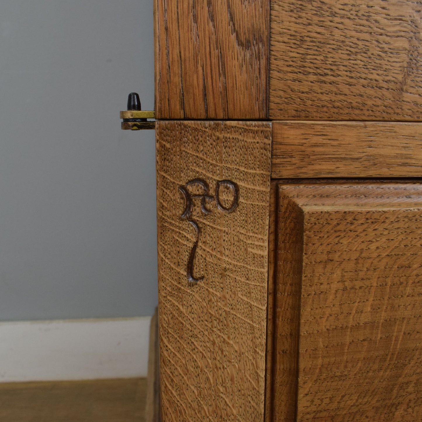 Oak TV Cabinet