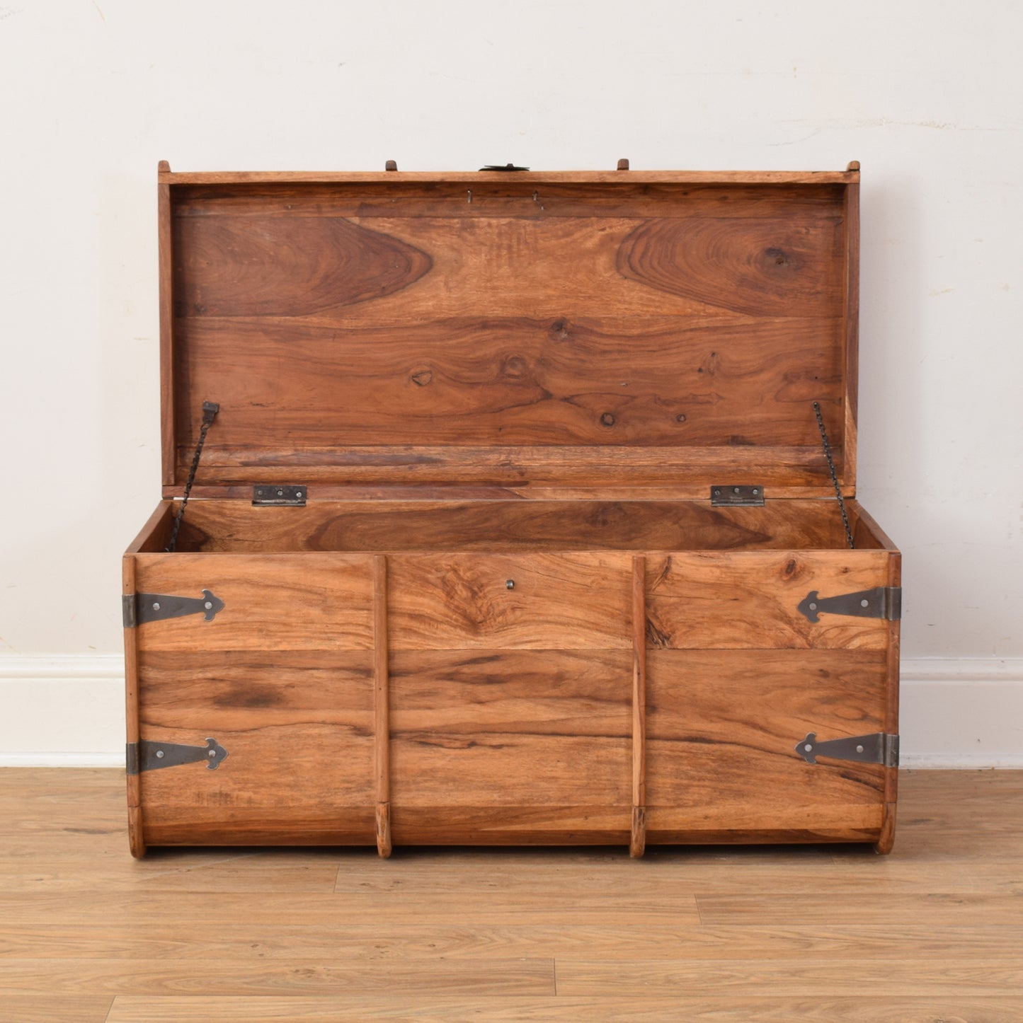 Sheesham Chest