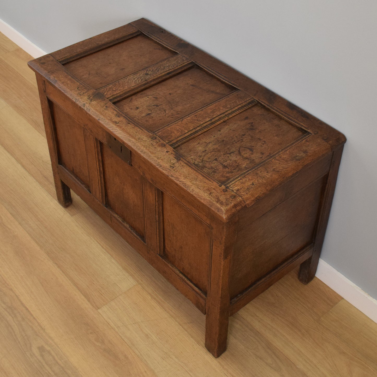 Rustic Oak Blanket Box