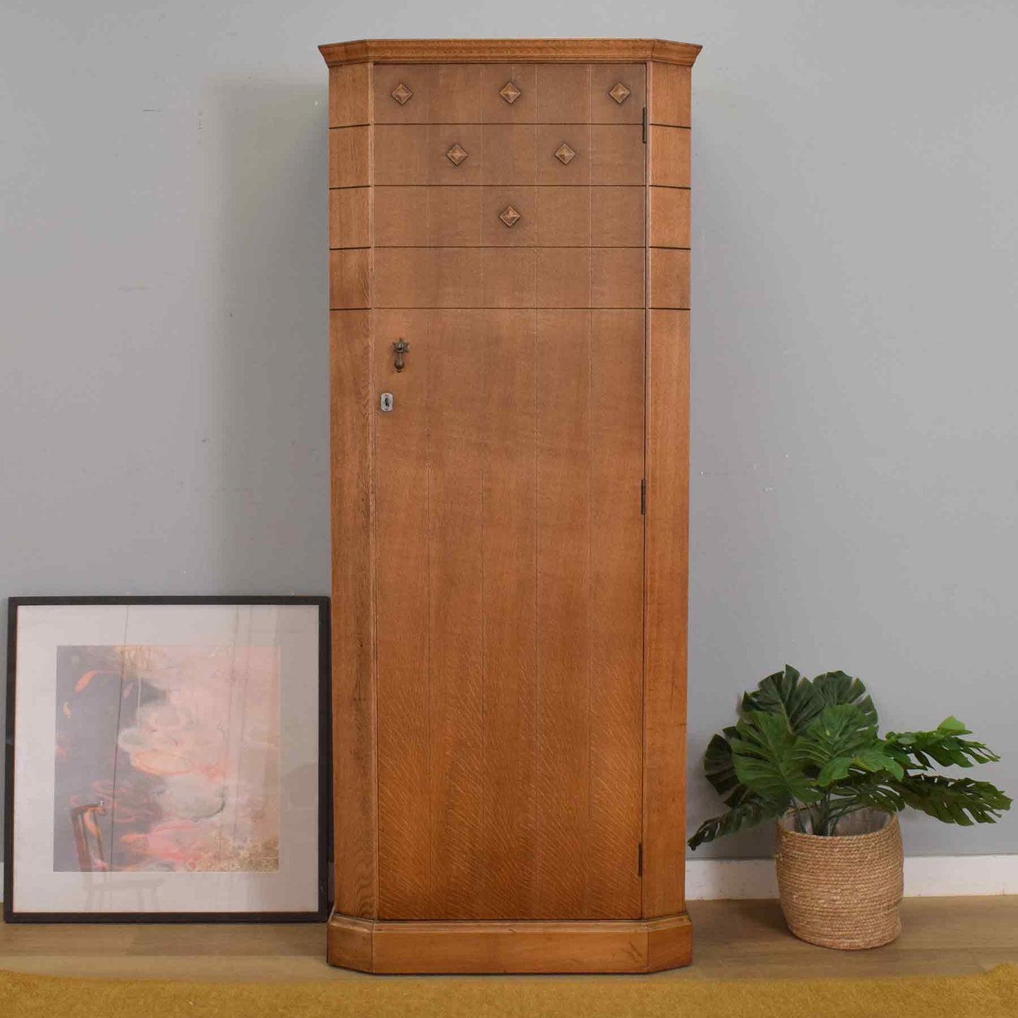 Refinished Single-Door Hallrobe