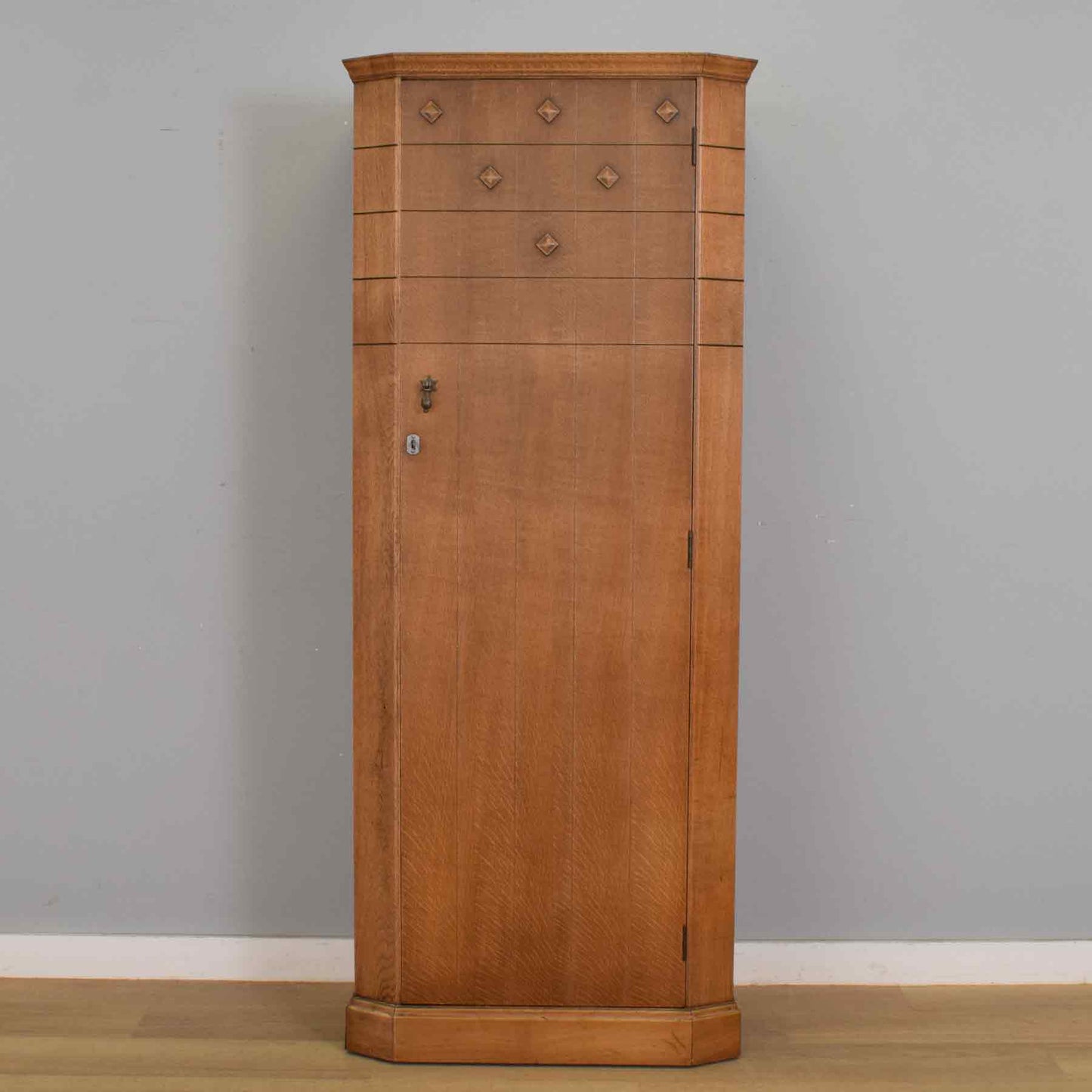 Refinished Single-Door Hallrobe