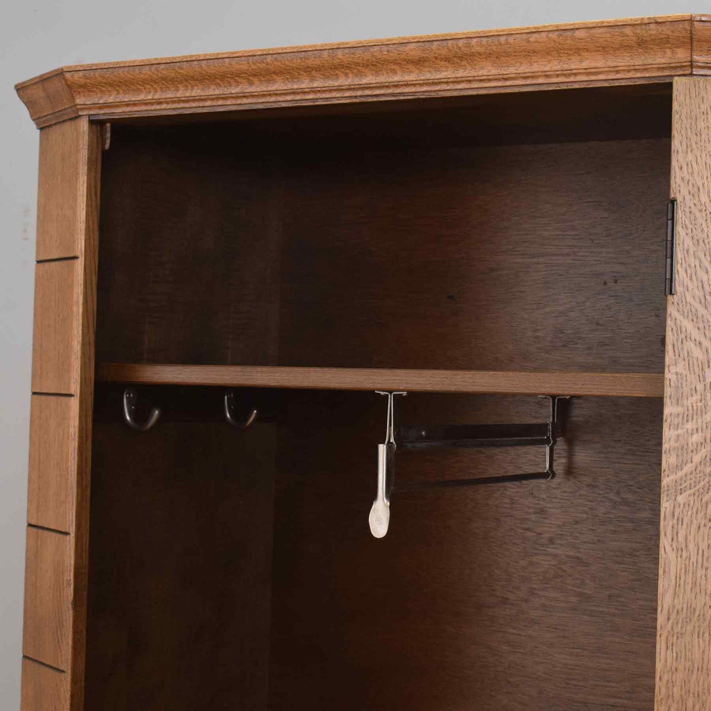 Refinished Single-Door Hallrobe
