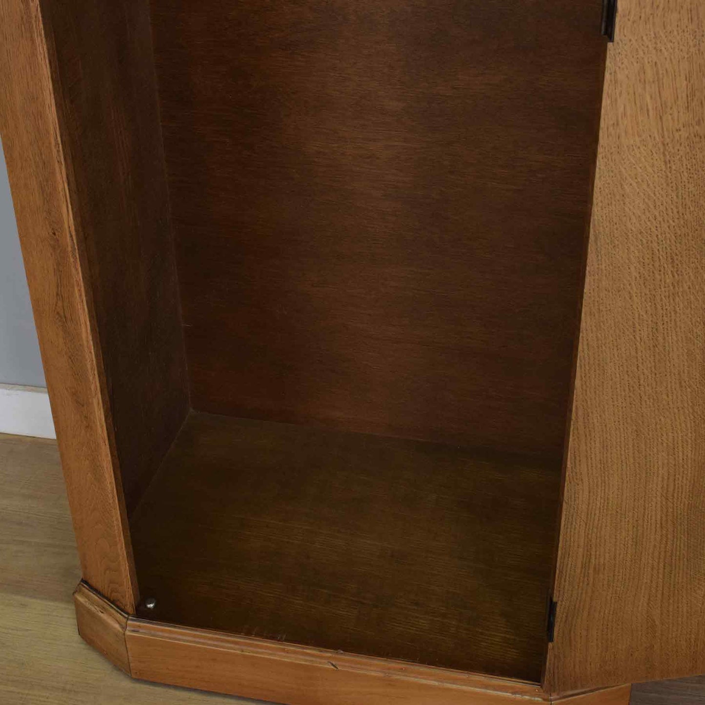 Refinished Single-Door Hallrobe
