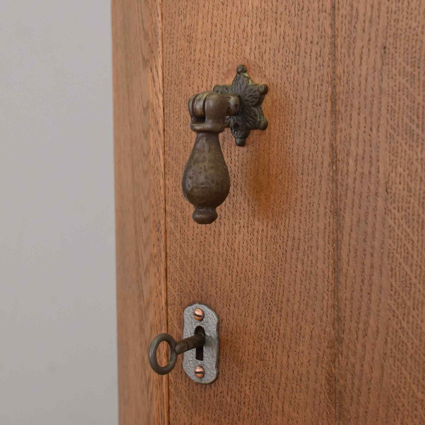 Refinished Single-Door Hallrobe