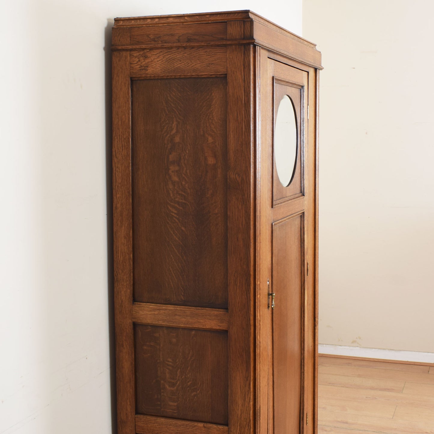 Vintage Oak Mirrored Hallrobe