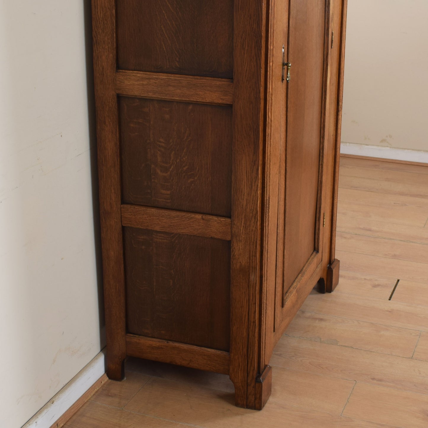Vintage Oak Mirrored Hallrobe