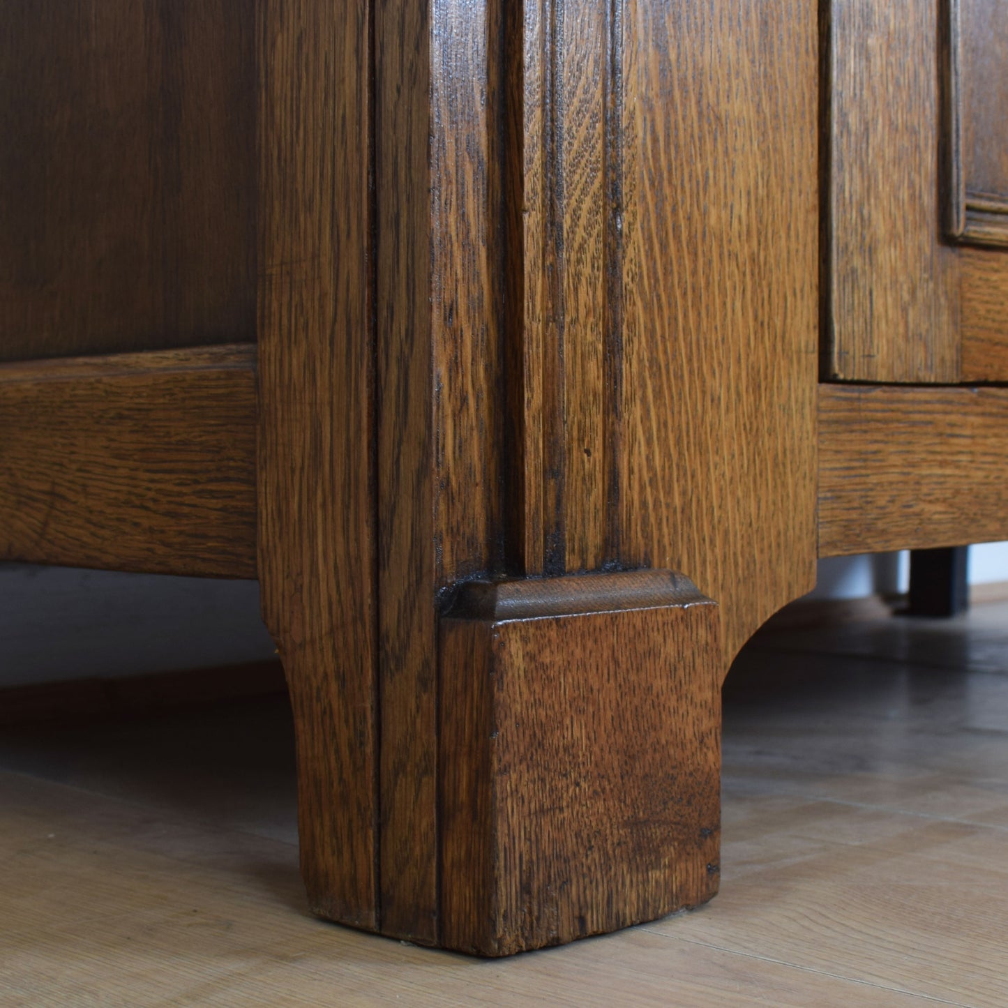 Vintage Oak Mirrored Hallrobe