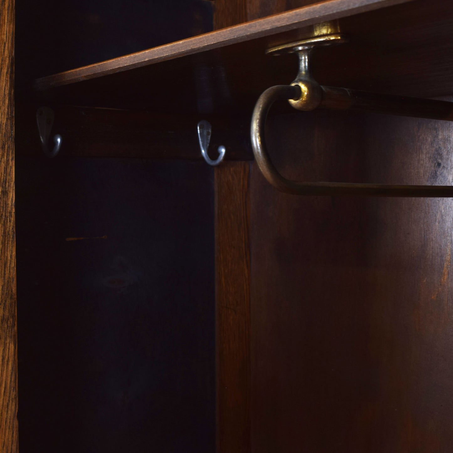 Vintage Oak Mirrored Hallrobe