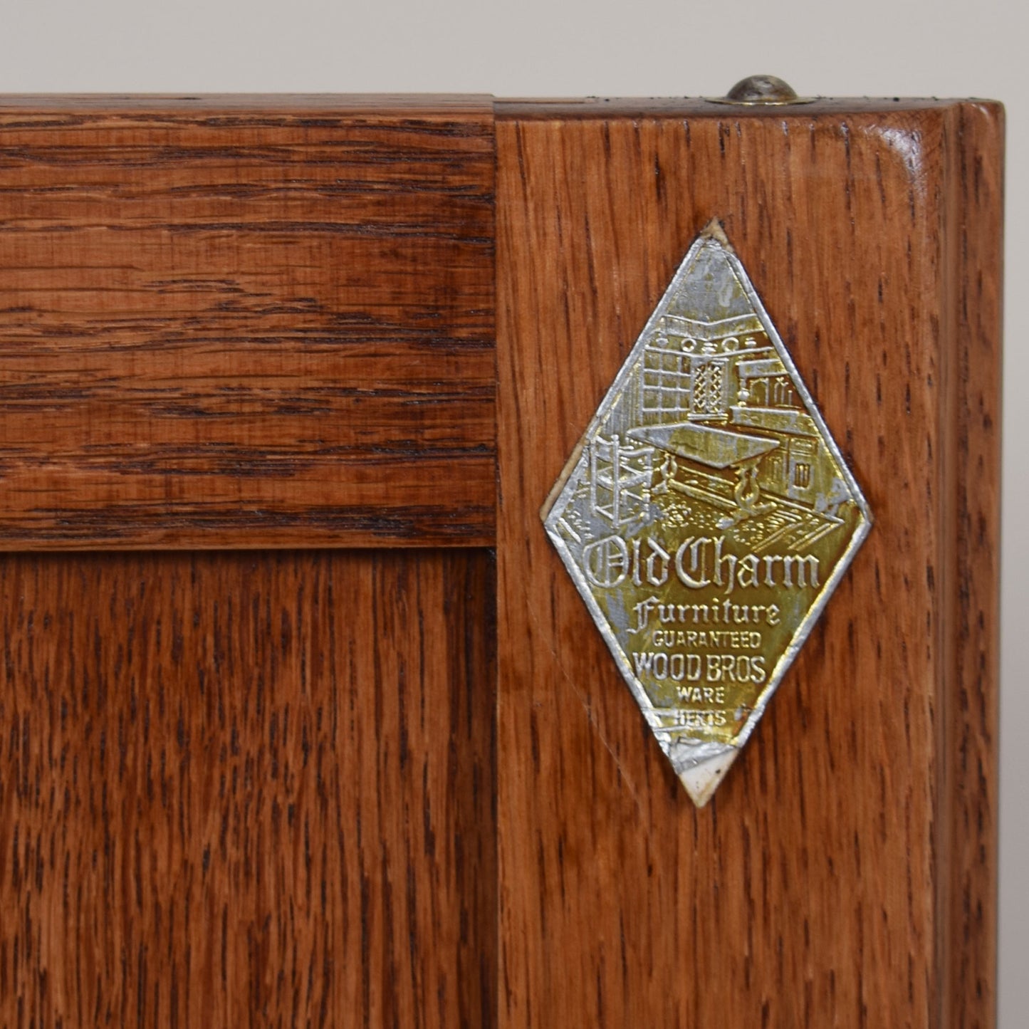 Old Charm Glazed Cabinet with Cupboard