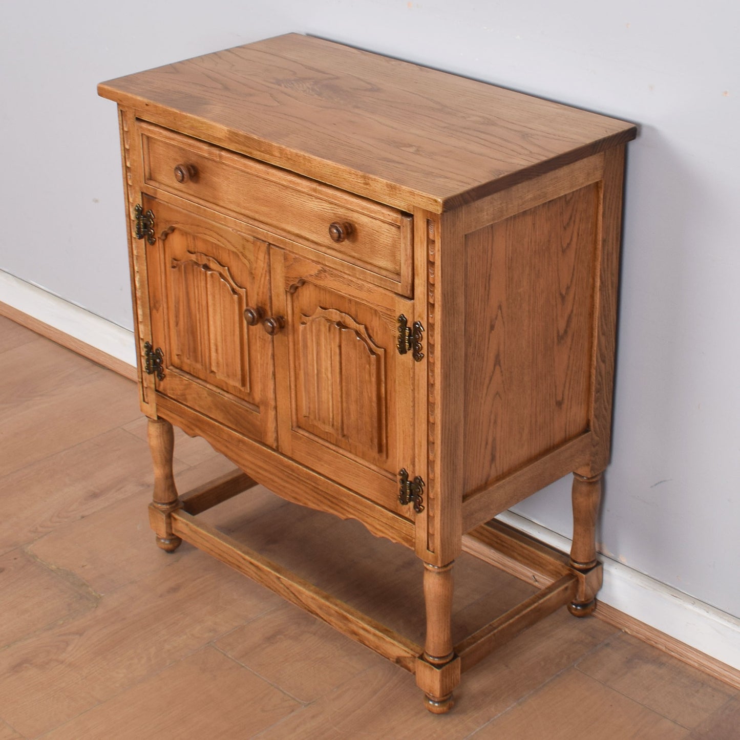 Oak Nathan Cabinet