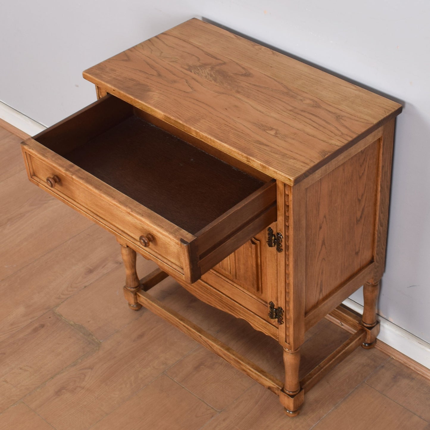 Oak Nathan Cabinet