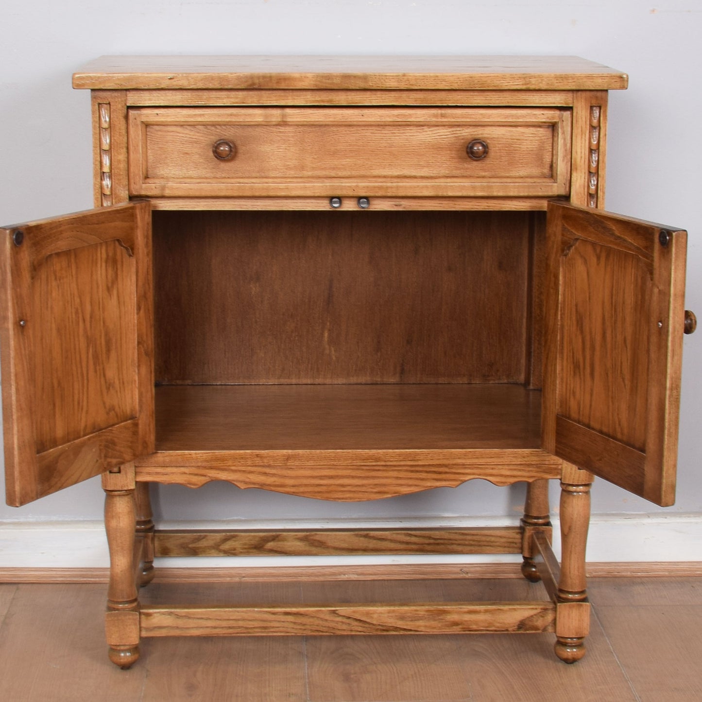 Oak Nathan Cabinet