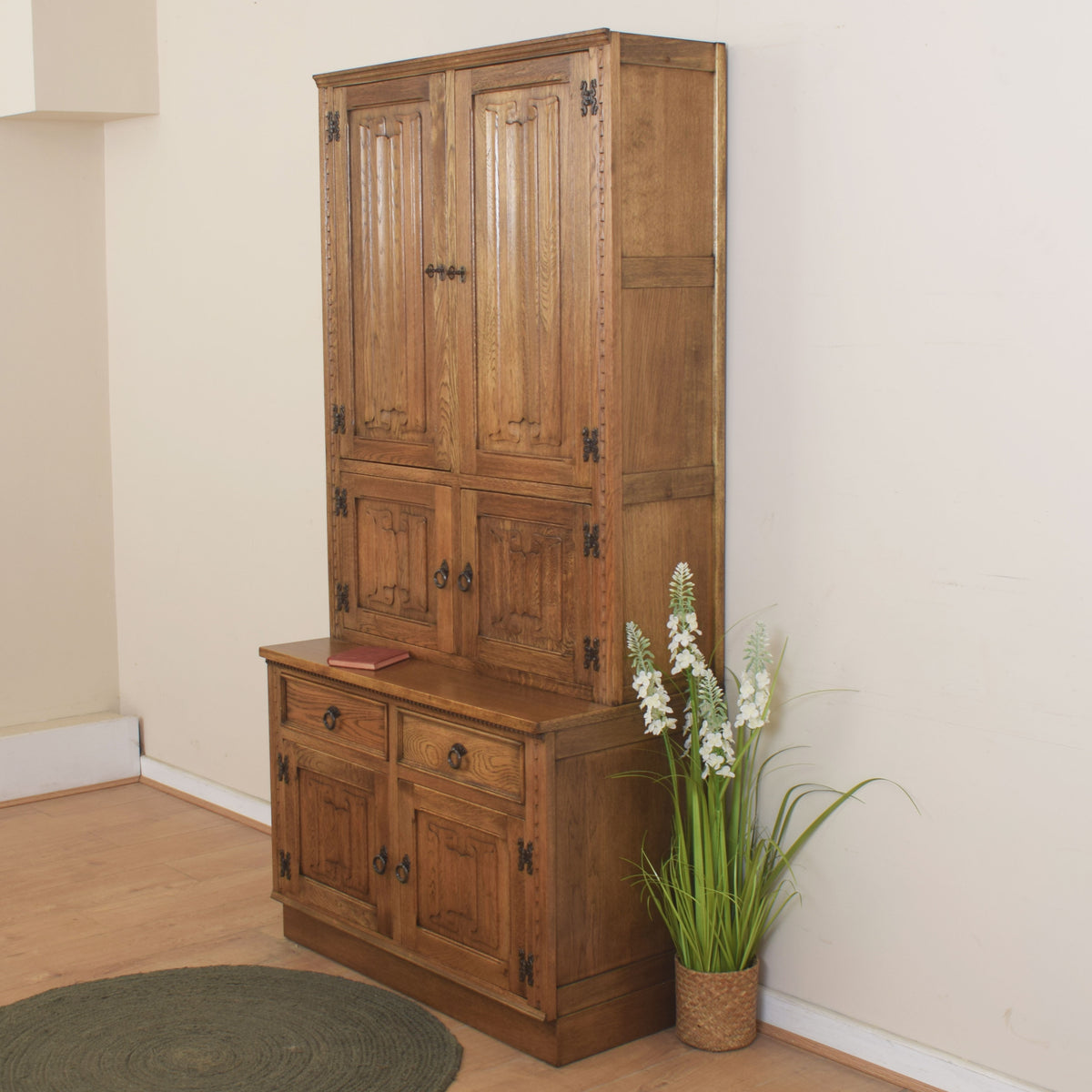 Jaycee Cabinet