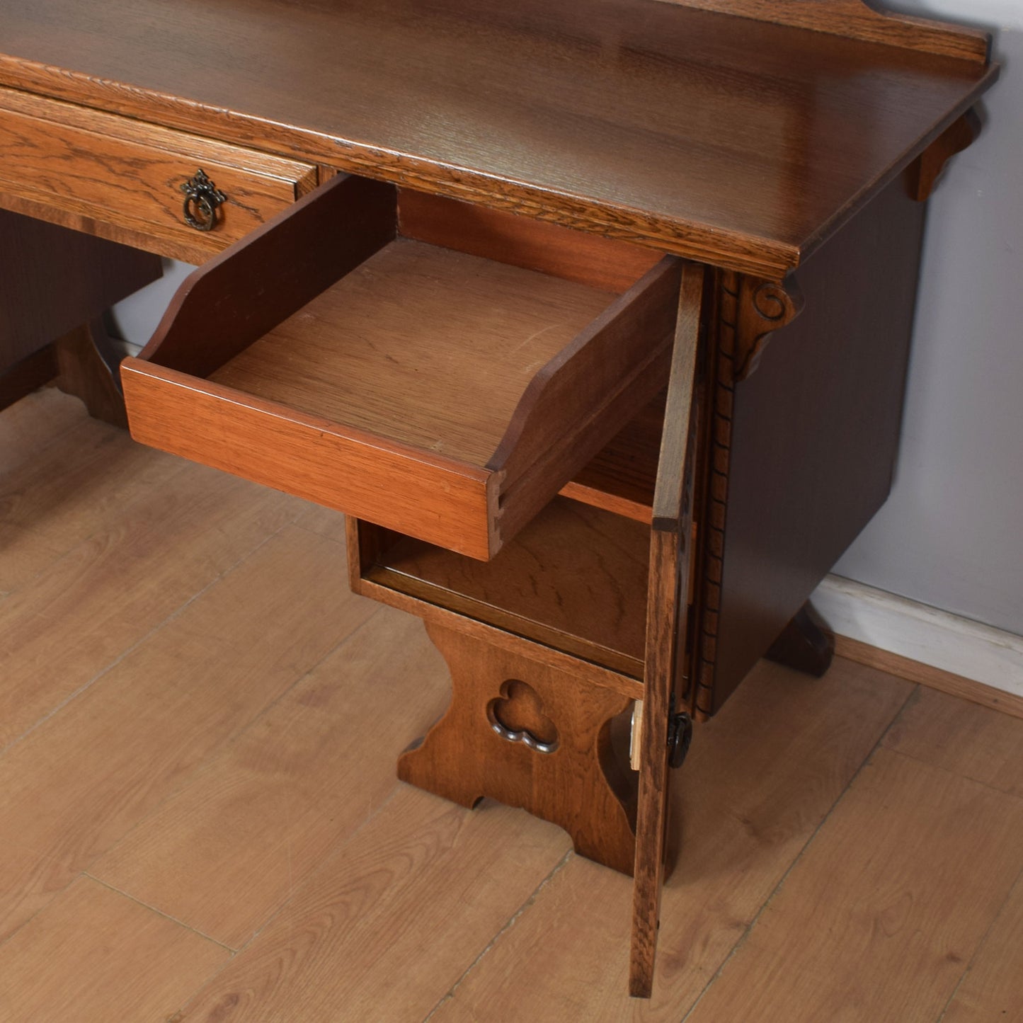 Oak Linenfold Dressing Table