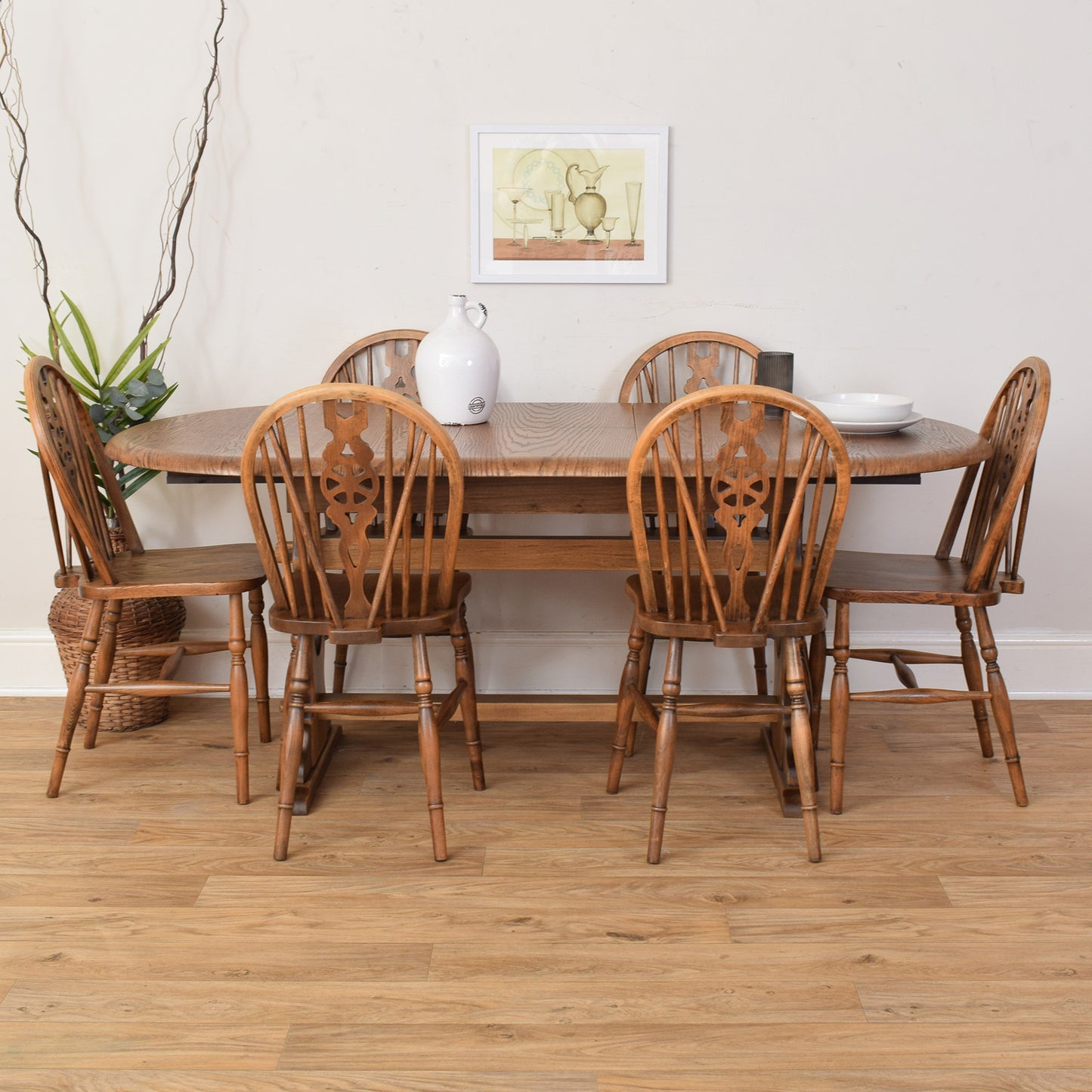Extendable Table And Six Chairs