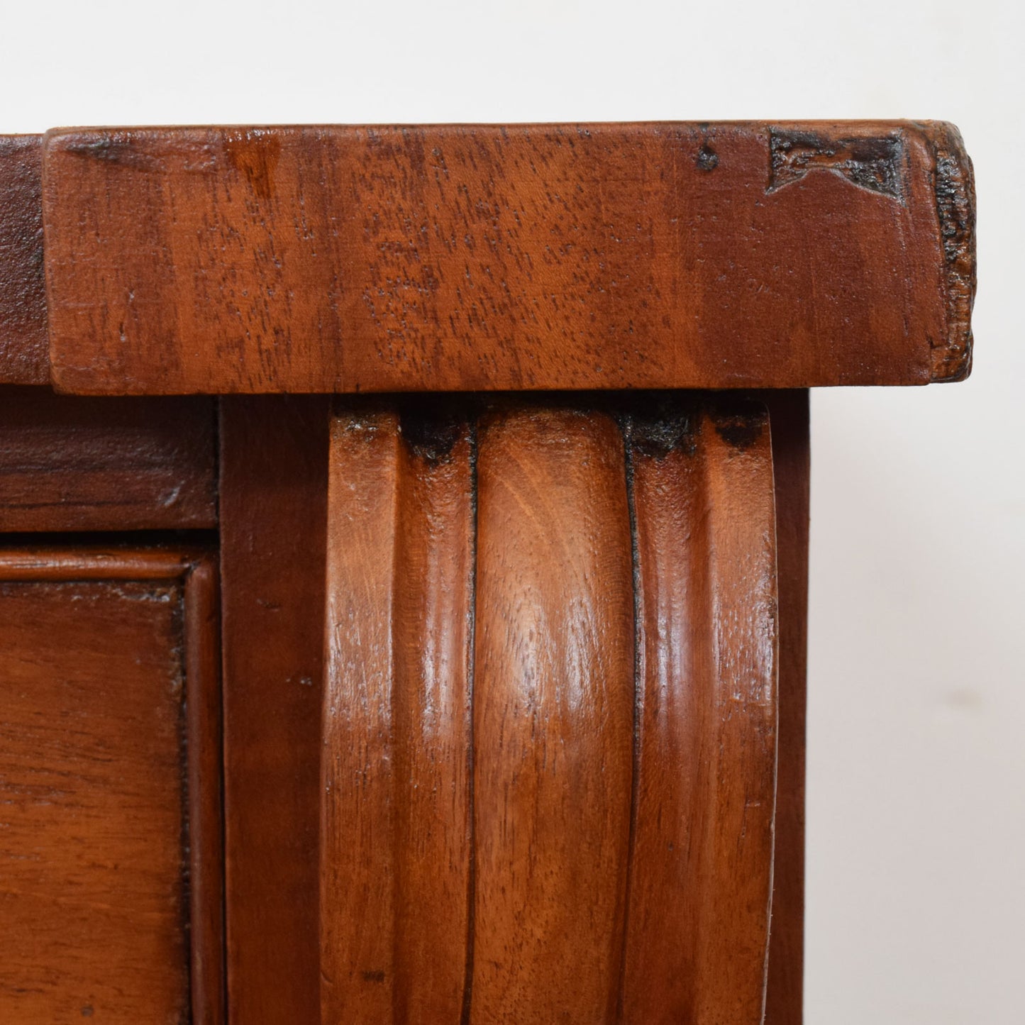 Rustic Mahogany Chest of Drawers