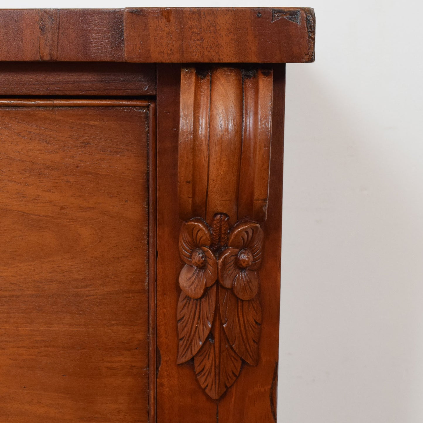 Rustic Mahogany Chest of Drawers