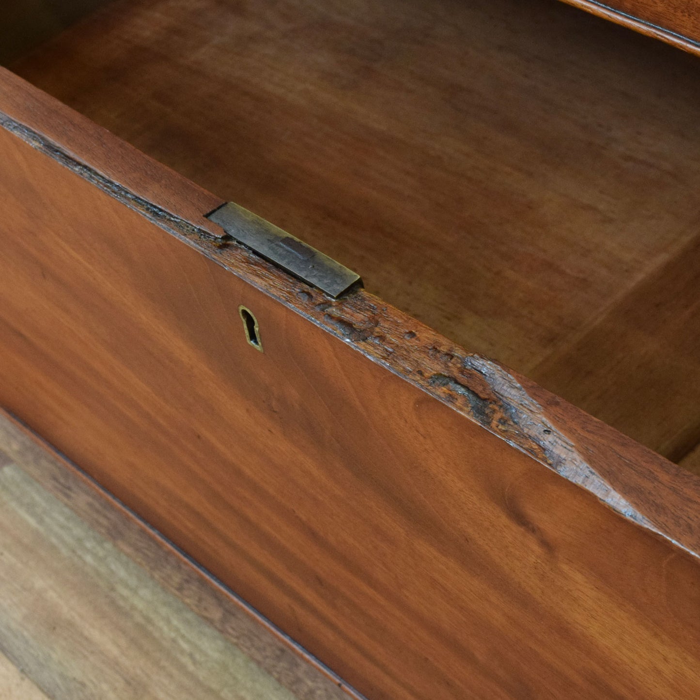 Rustic Mahogany Chest of Drawers
