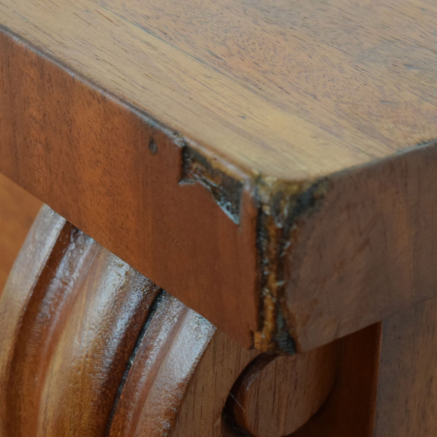 Rustic Mahogany Chest of Drawers
