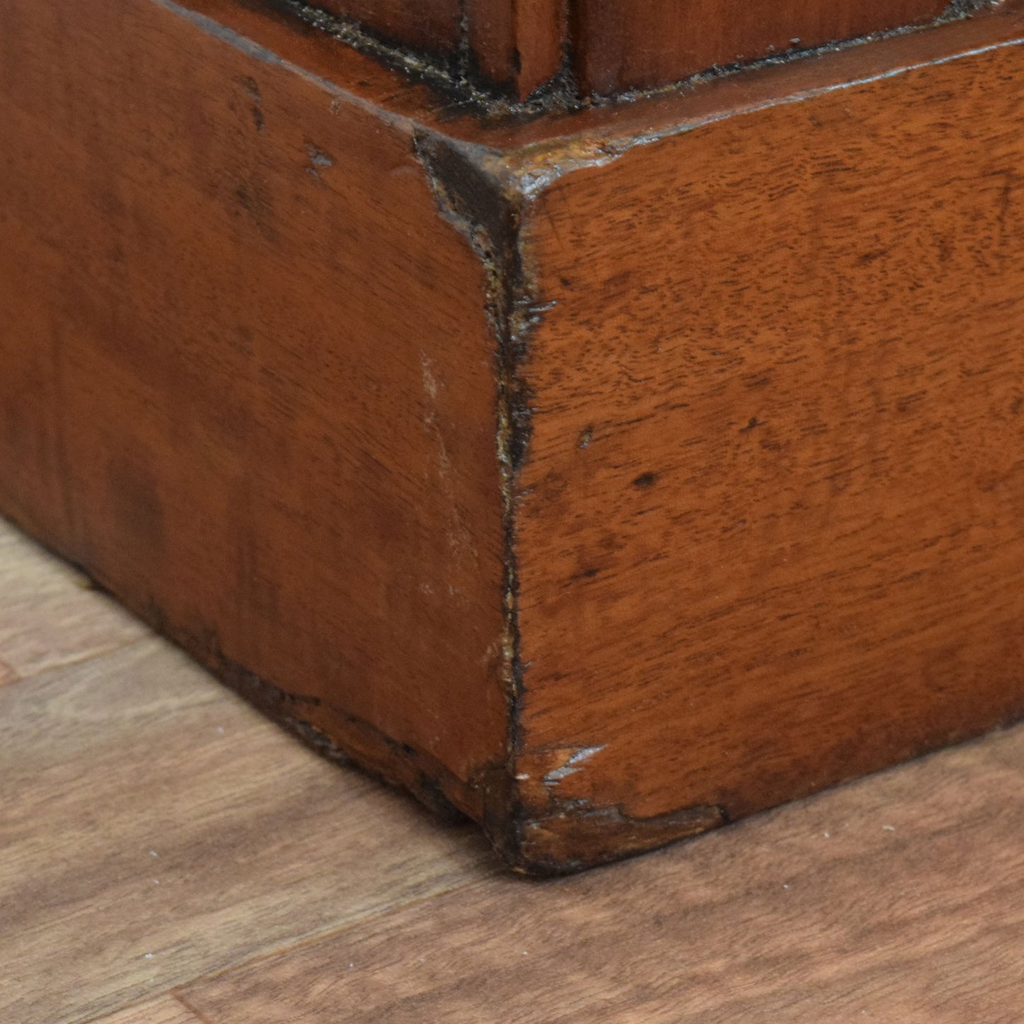 Rustic Mahogany Chest of Drawers