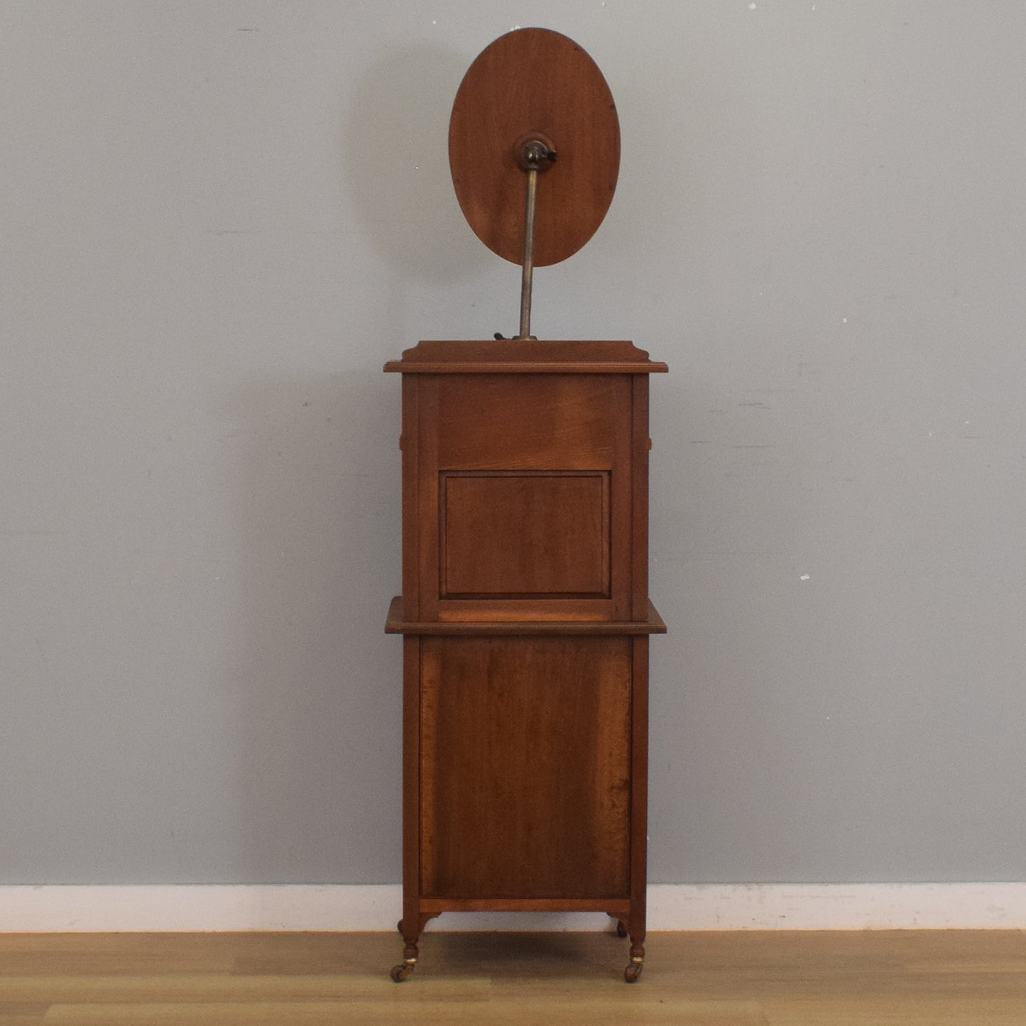 Victorian Gentleman’s Wash Stand