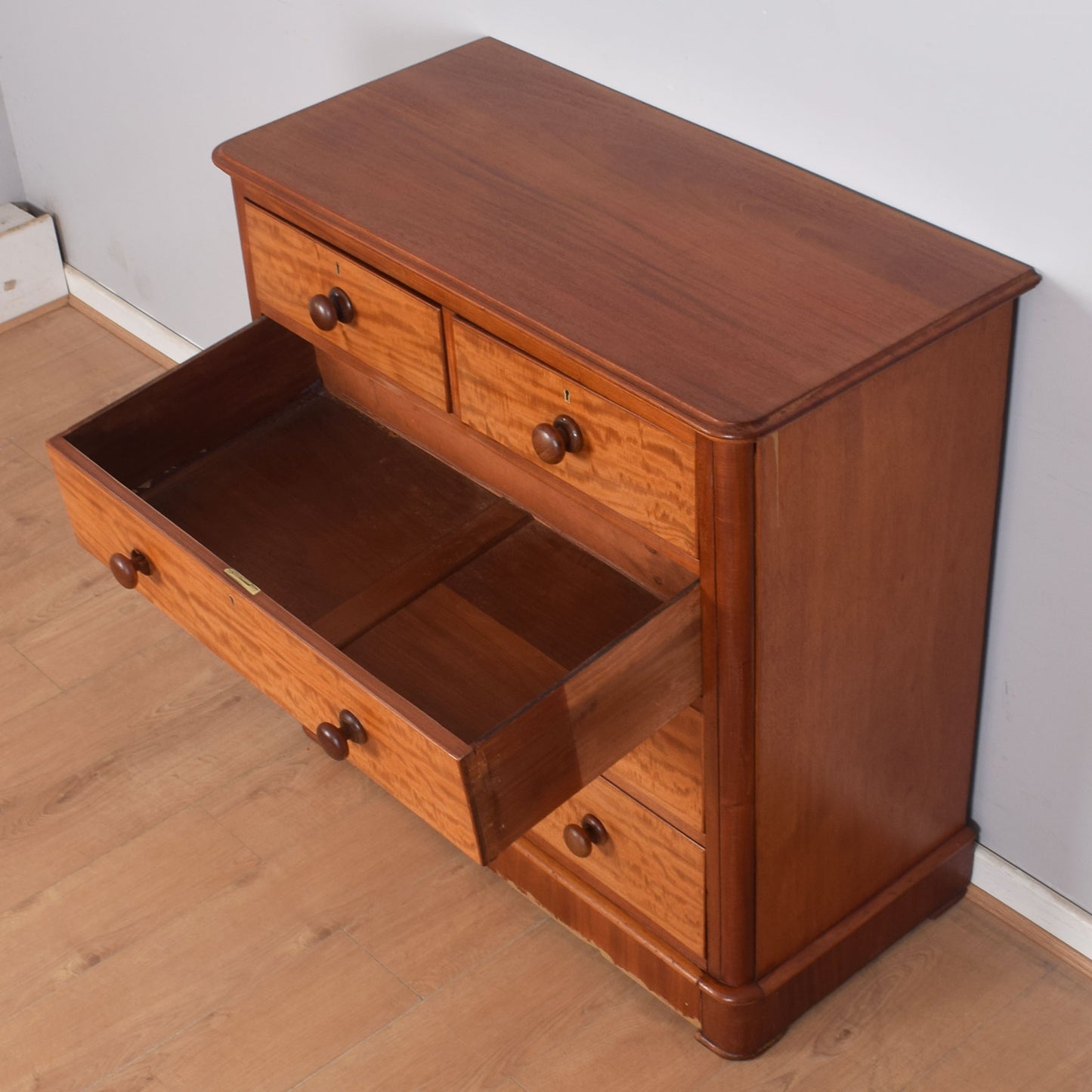 Mahogany Chest of Drawers