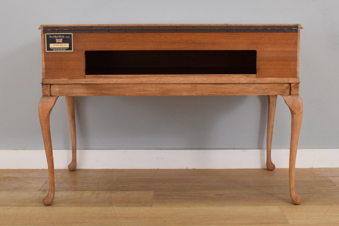 Console Table / Media Unit