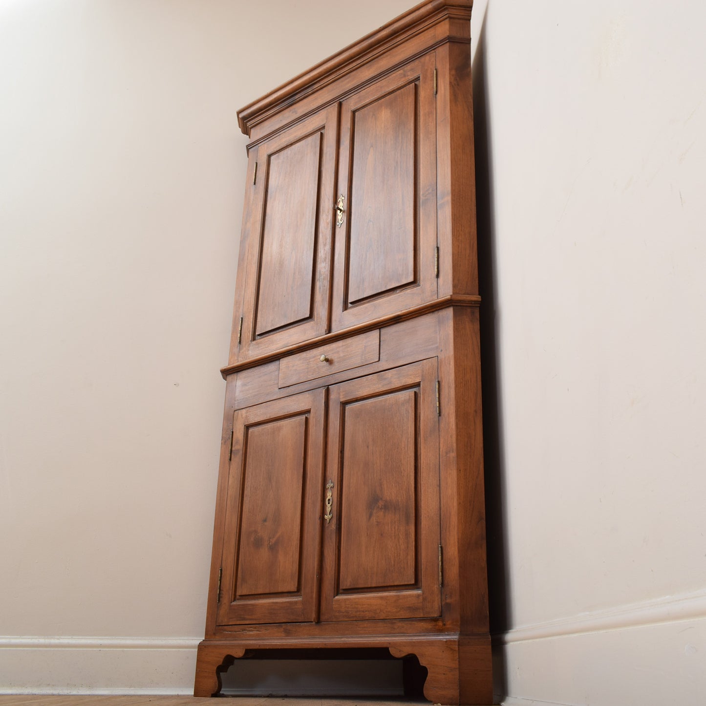 Oak Corner Cabinet