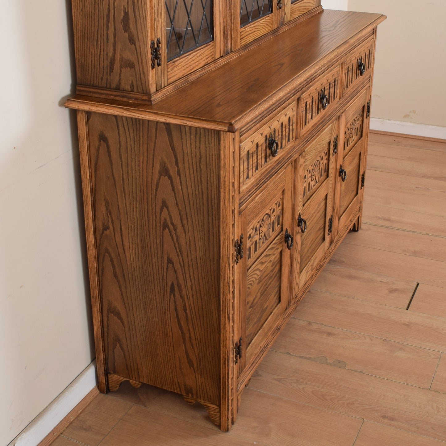 Large Jaycee Dresser Unit