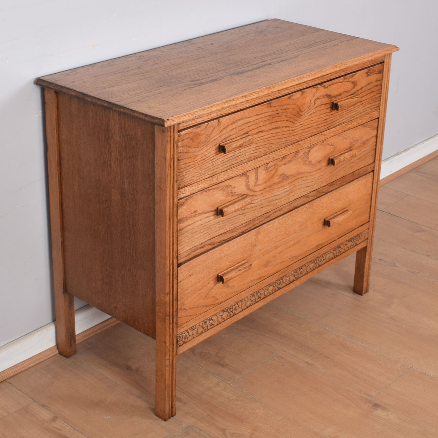 Vintage Oak Chest of Drawers