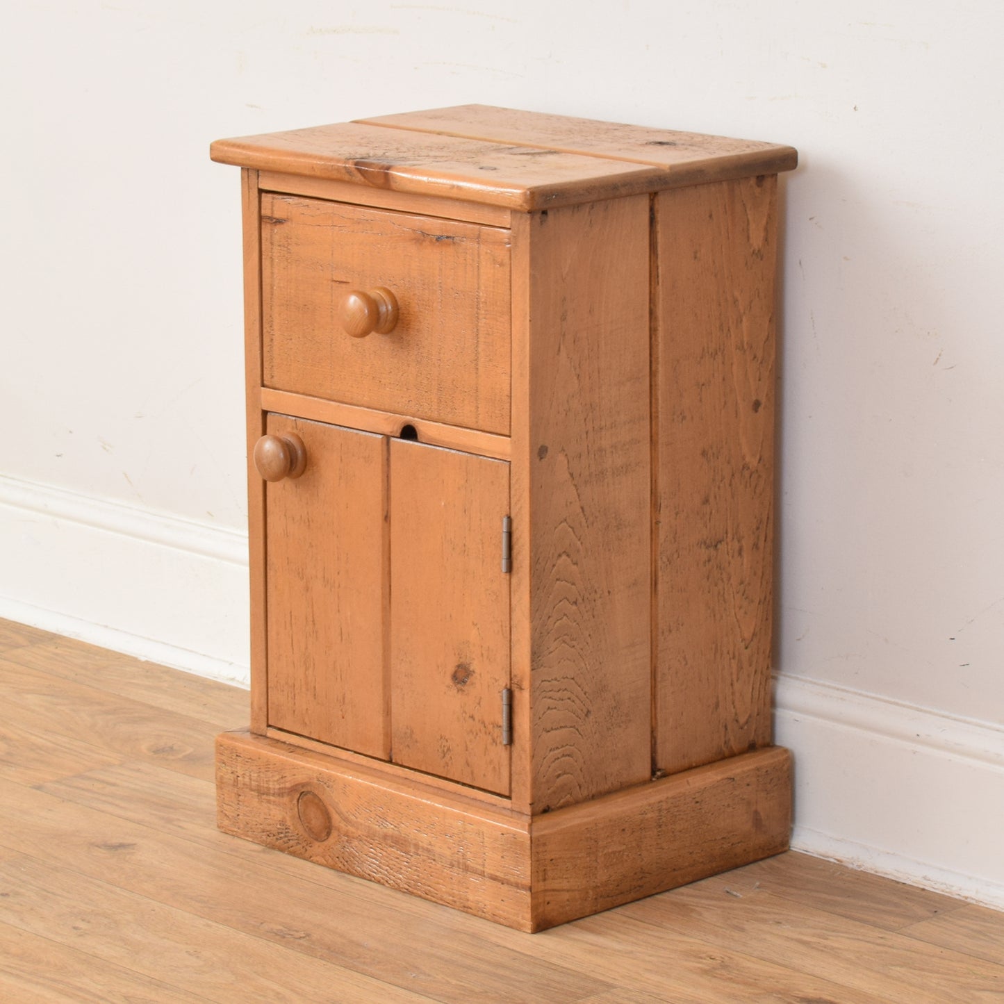 Pine Bedside
