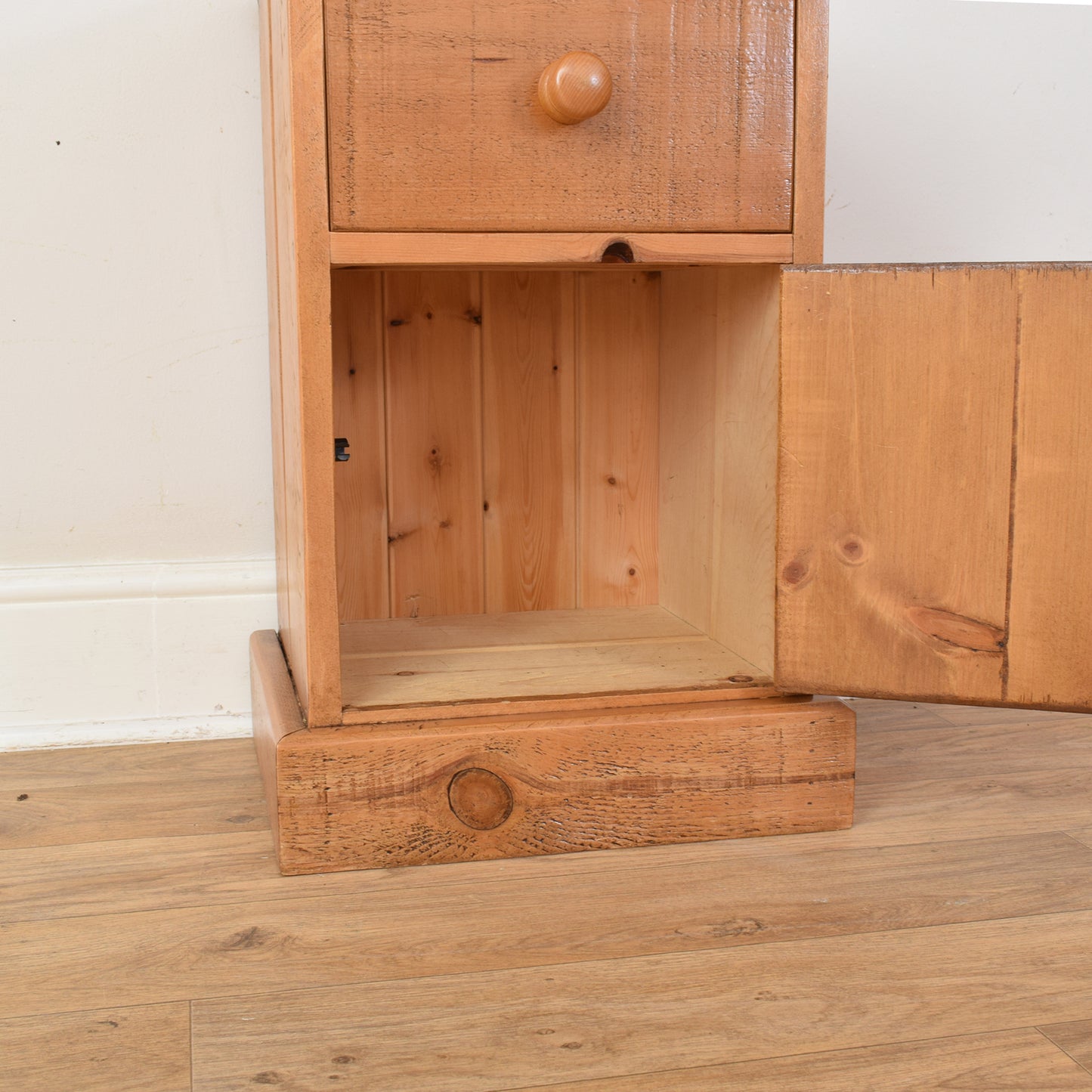 Pine Bedside