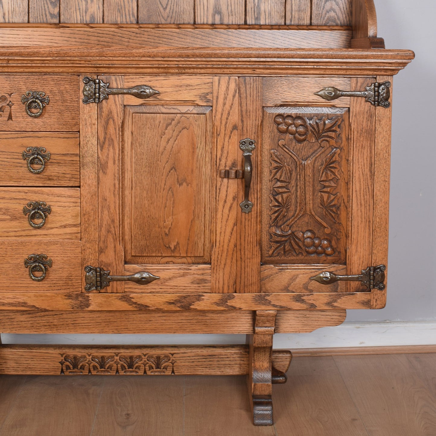 Oak Webber Welsh Dresser