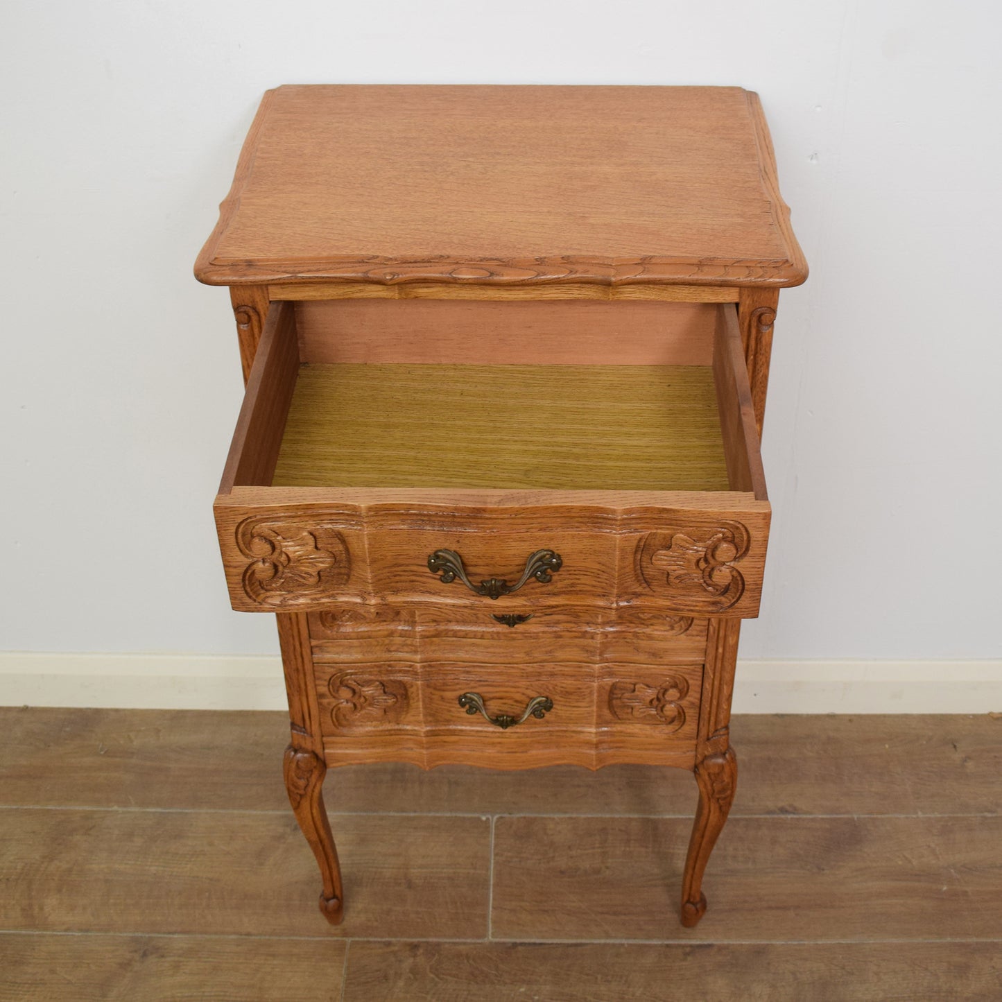 French Chest of Drawers