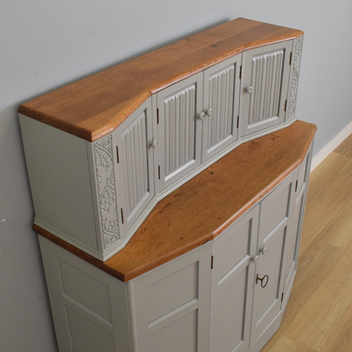 Linenfold Court Cabinet