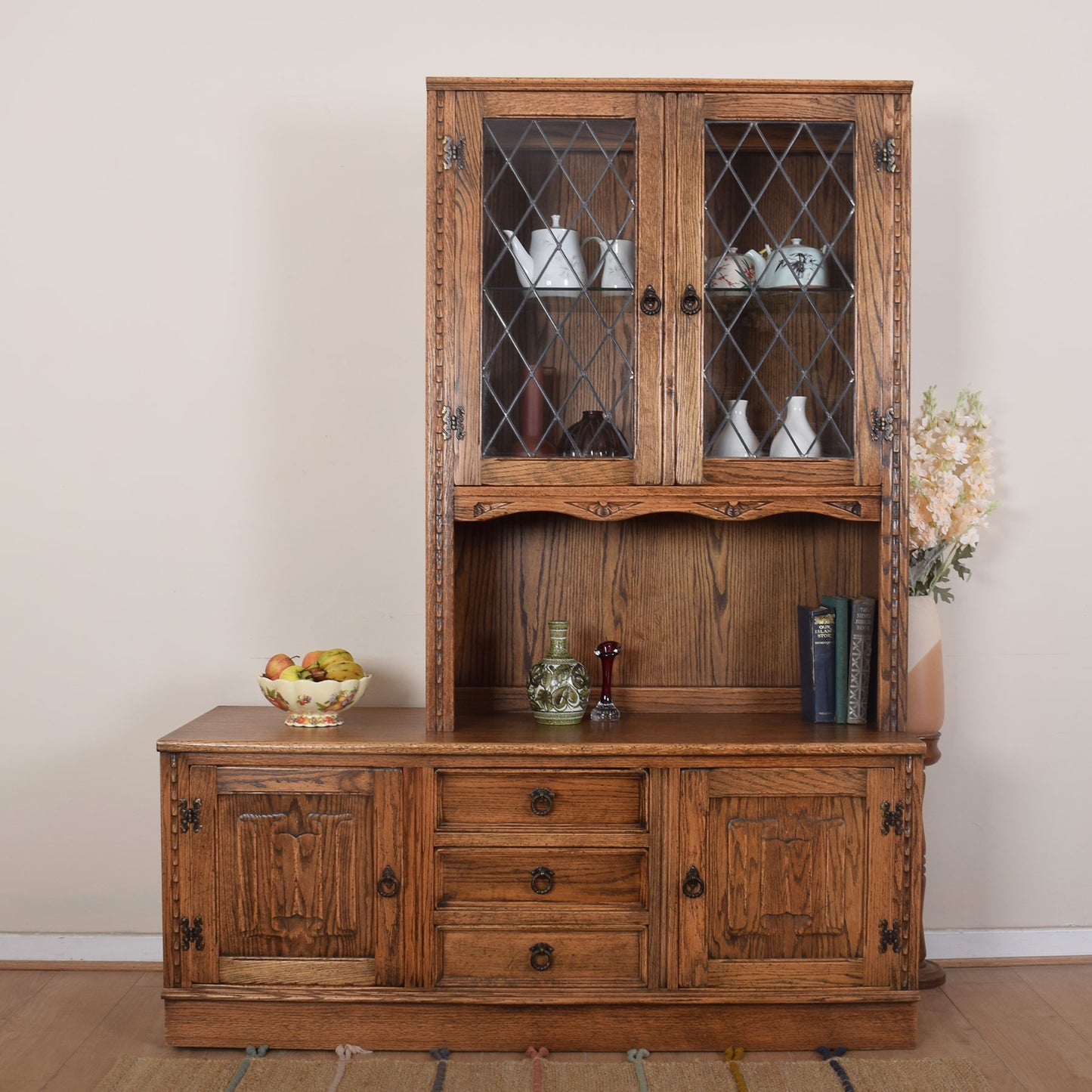 Jaycee Oak Display Unit