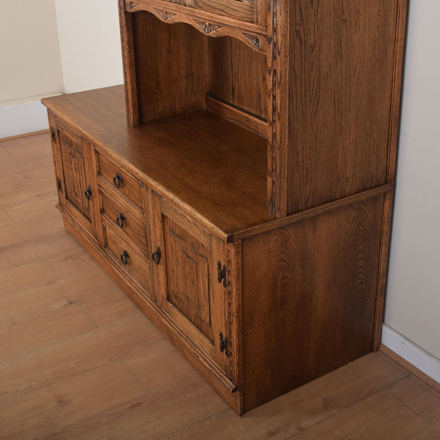 Jaycee Oak Display Unit