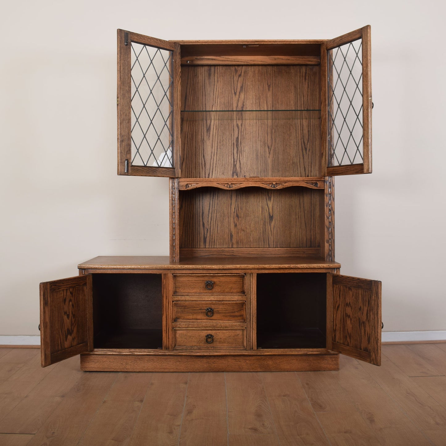 Jaycee Oak Display Unit