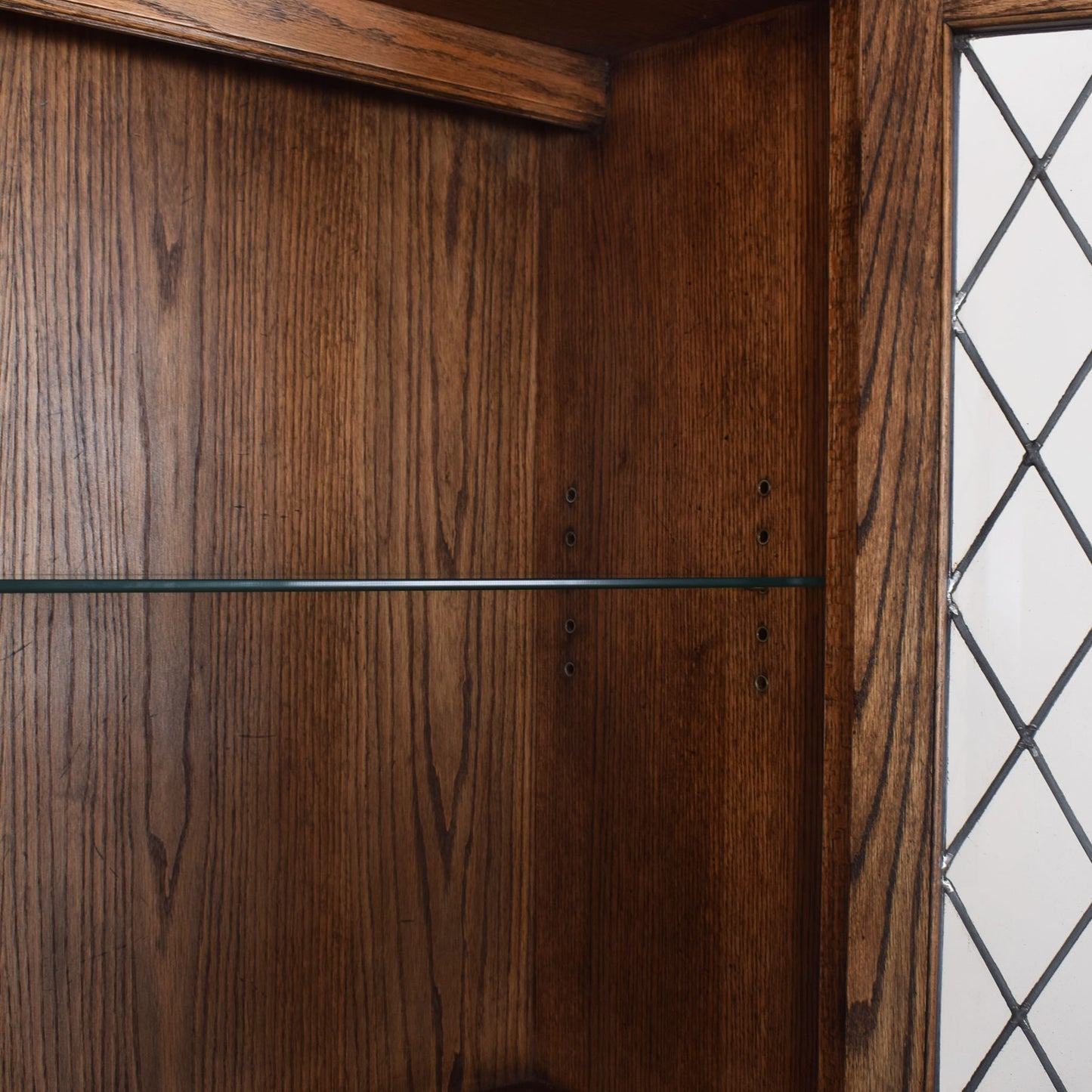 Jaycee Oak Display Unit