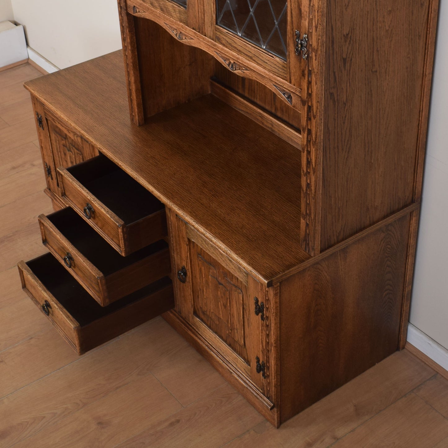 Jaycee Oak Display Unit