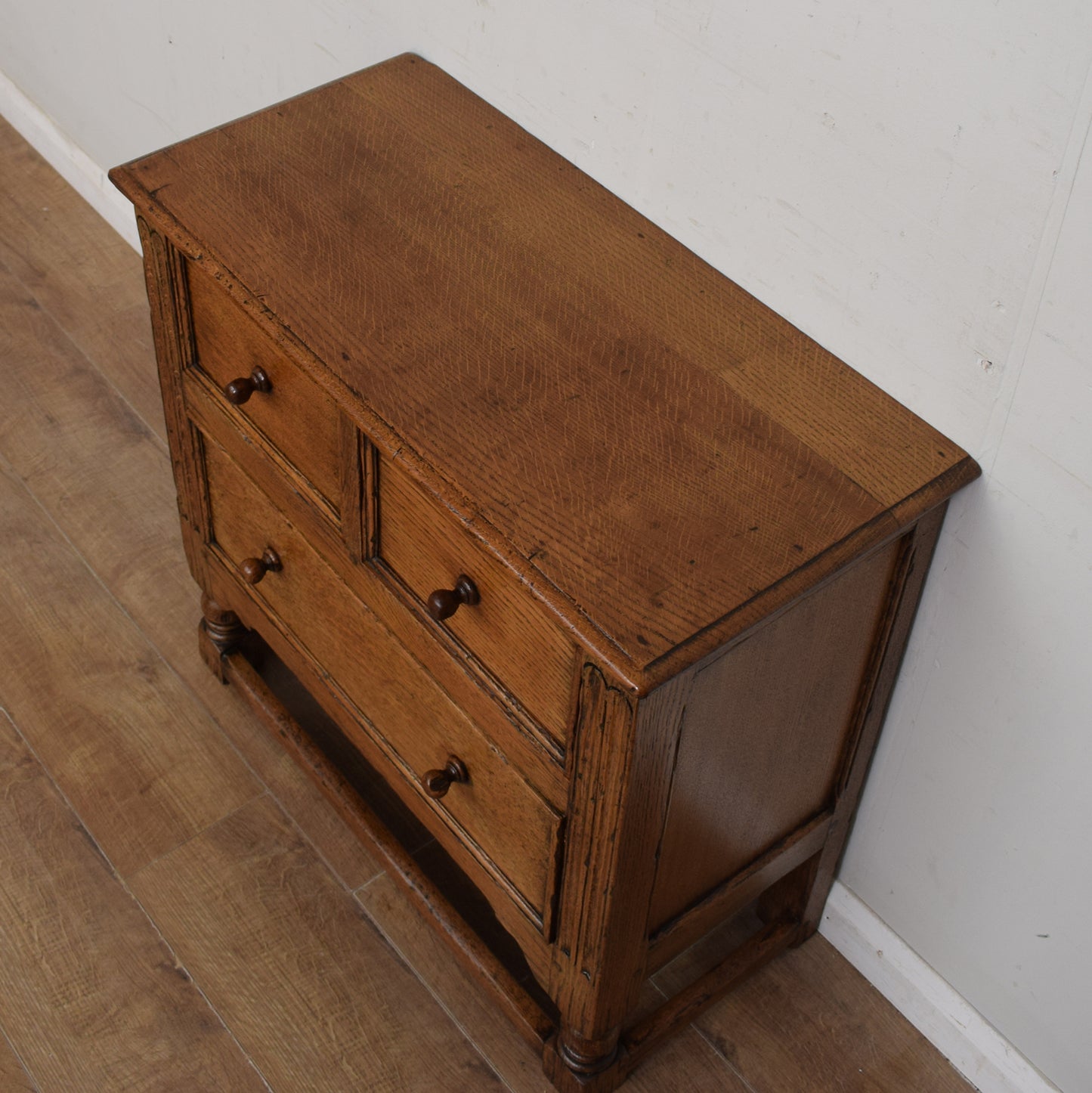 Oak Chest of Drawers