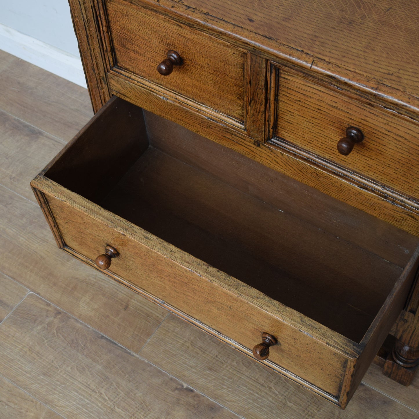 Oak Chest of Drawers