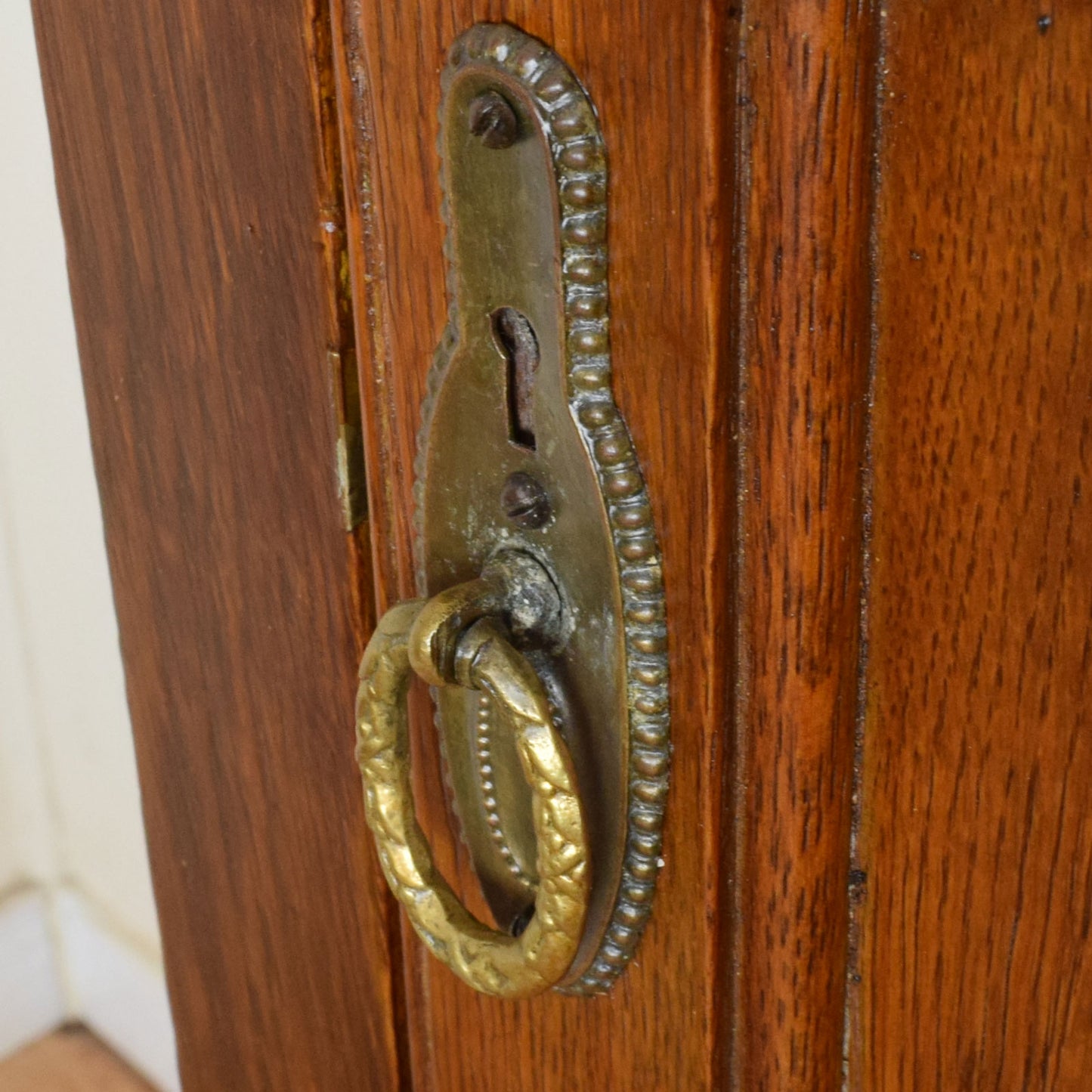 Mirrored Oak Hallrobe