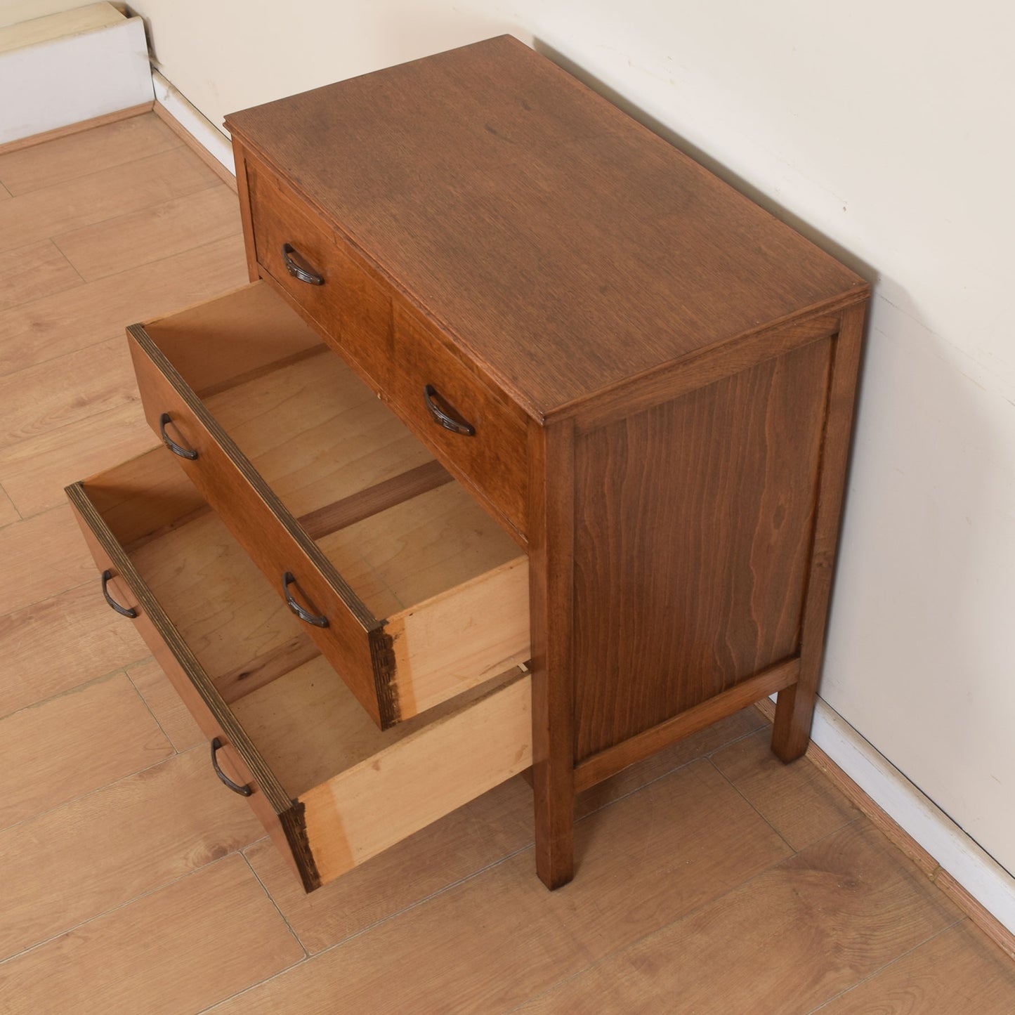 Oak Chest of Drawers