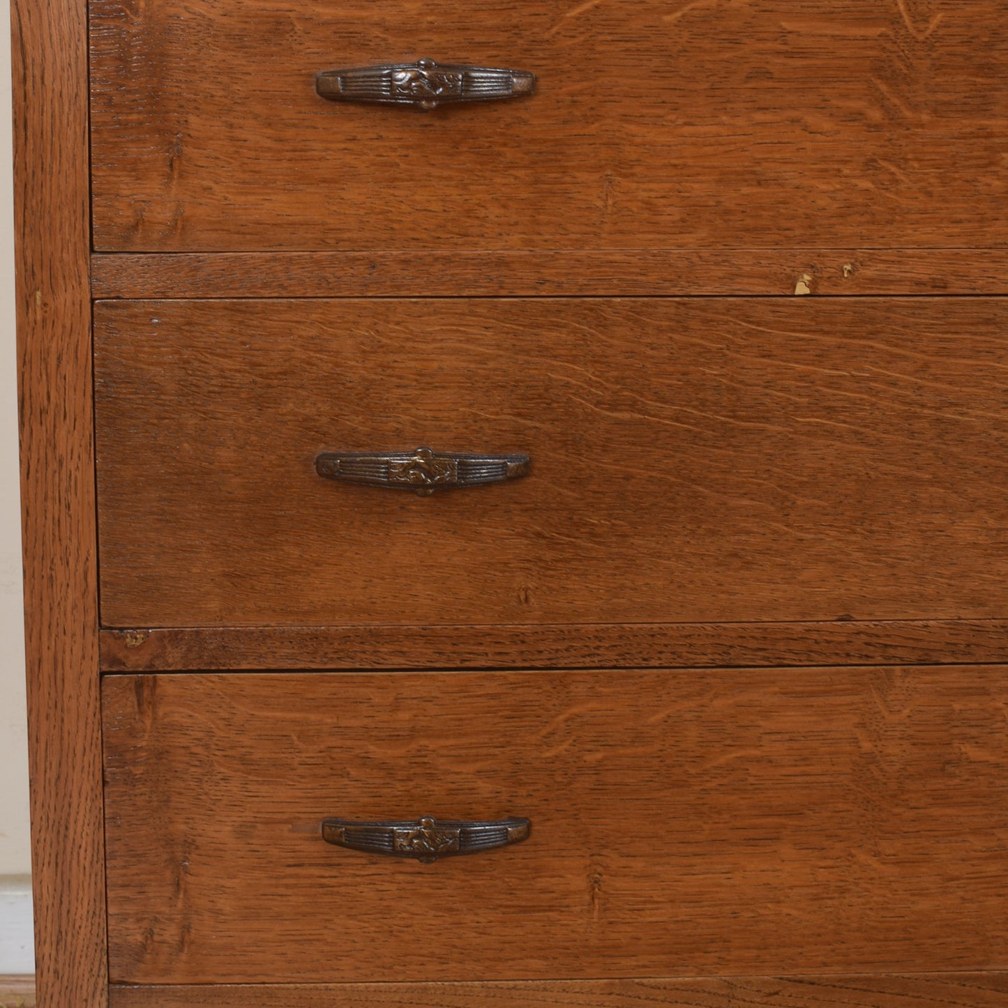 Oak Chest of Drawers