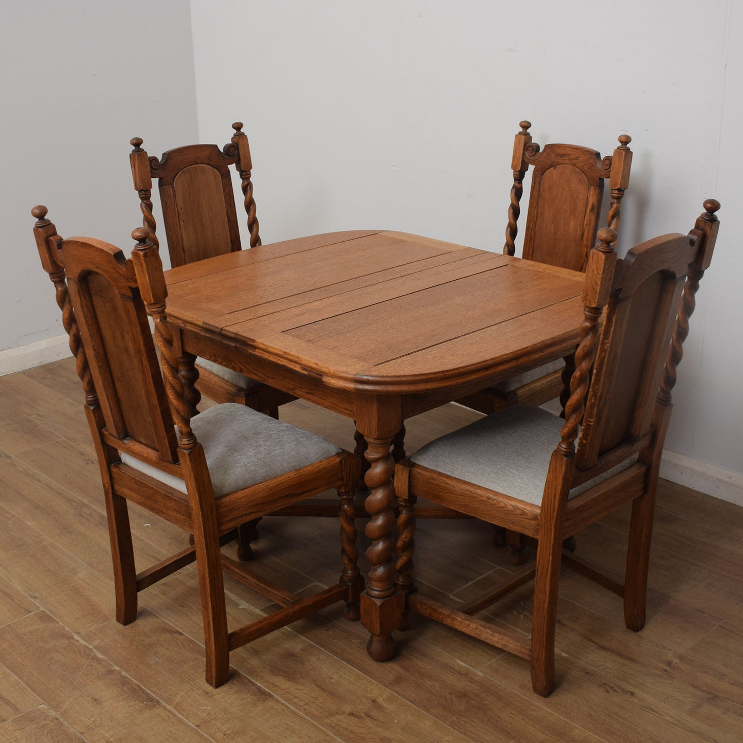Barley Twist Draw Leaf Table & 4 Chairs