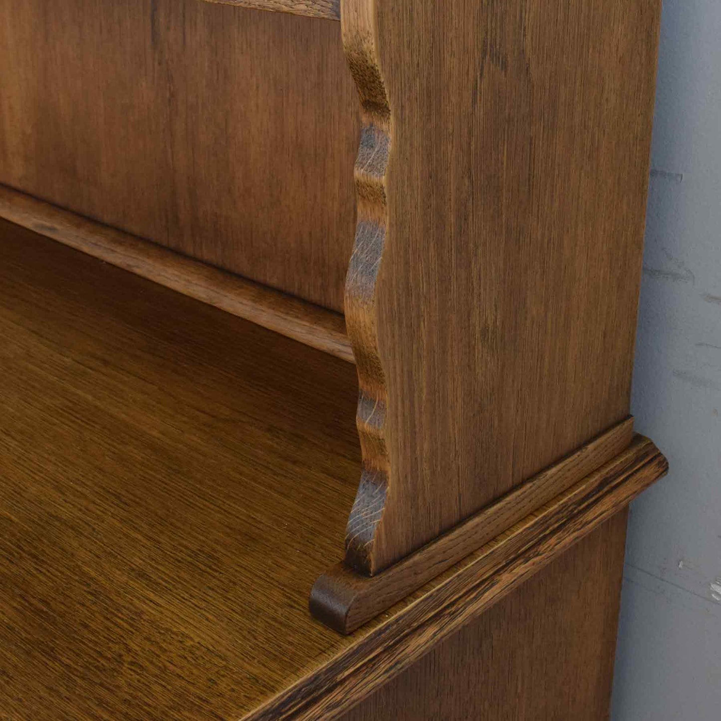 Classic Linenfold Dresser
