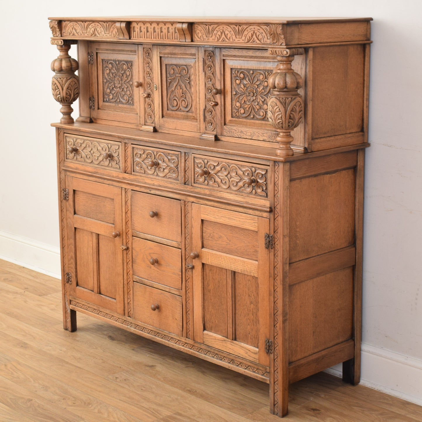 Oak Court Cabinet