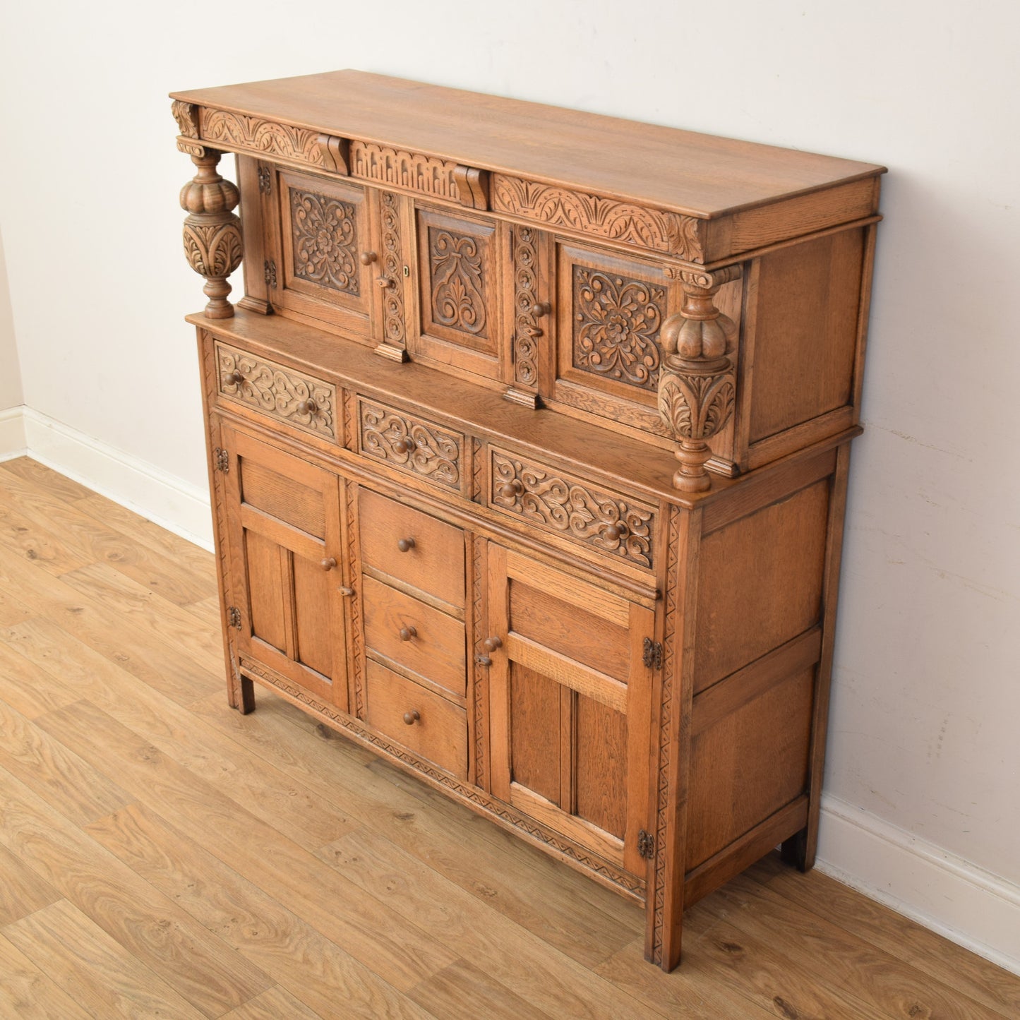 Oak Court Cabinet