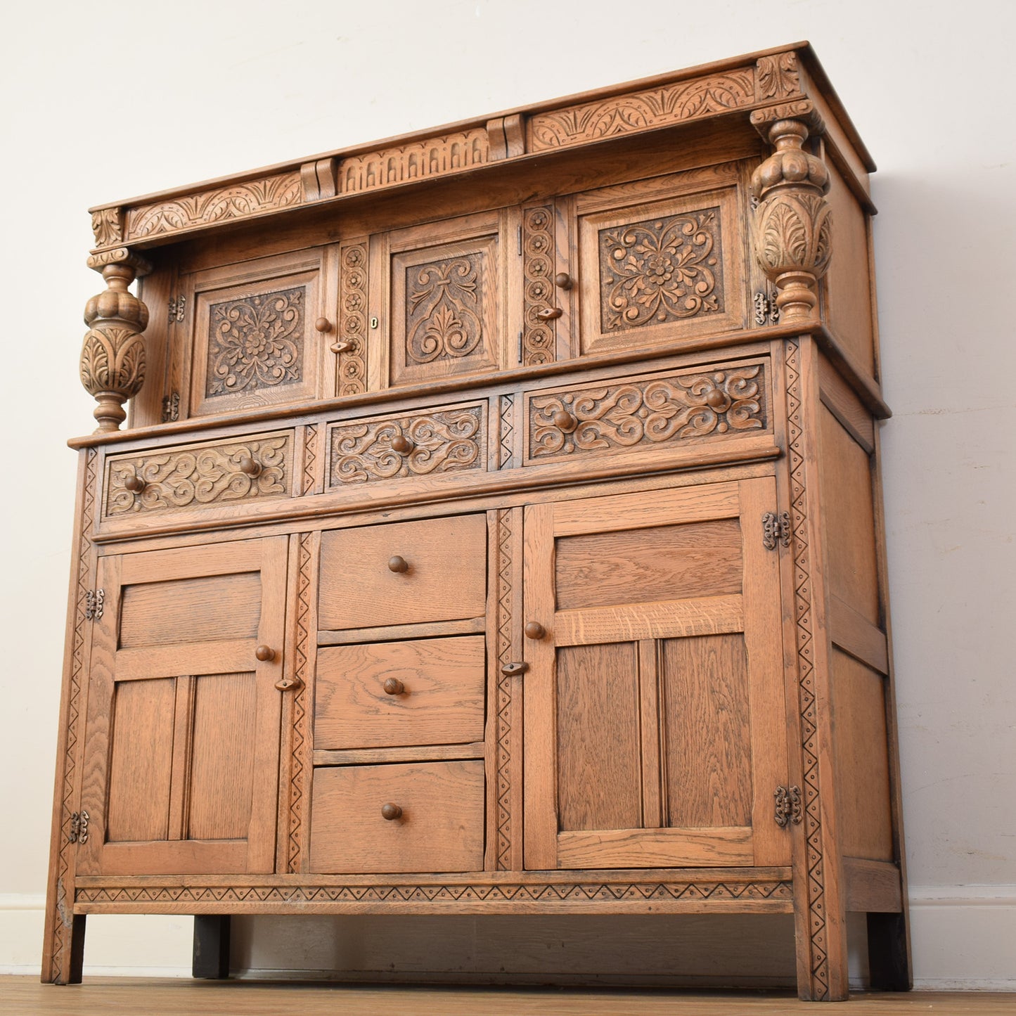 Oak Court Cabinet